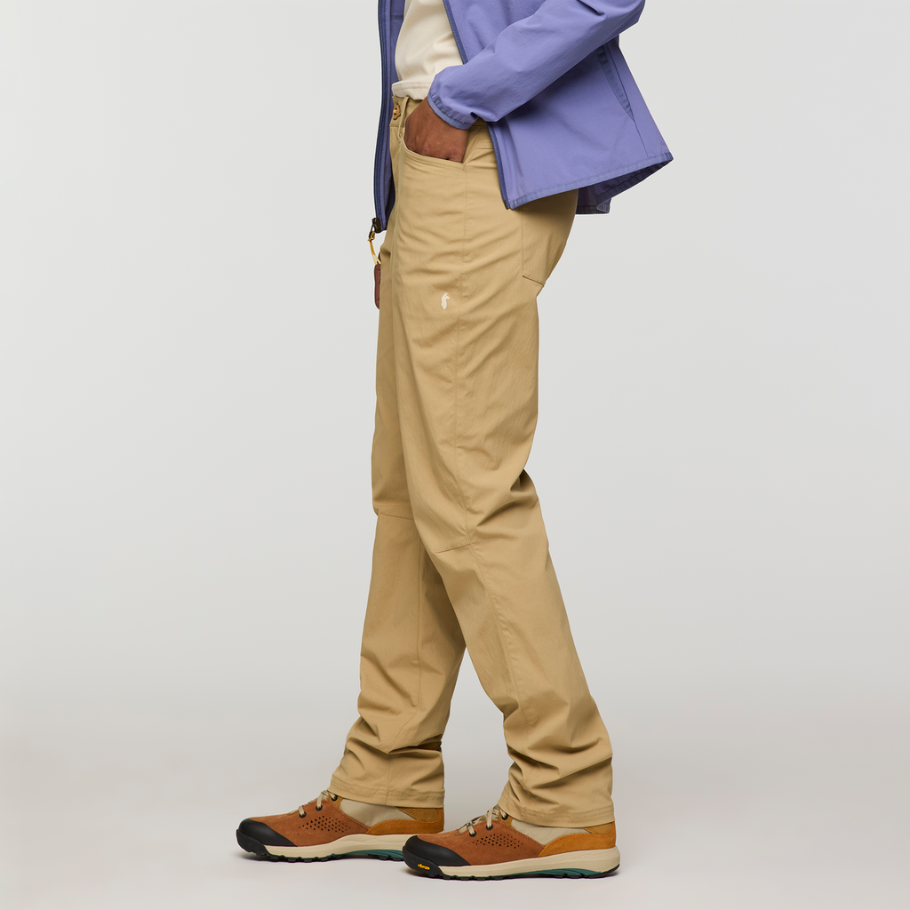 Coraje Tech Pant Women's | Versatile Outdoor Bottoms