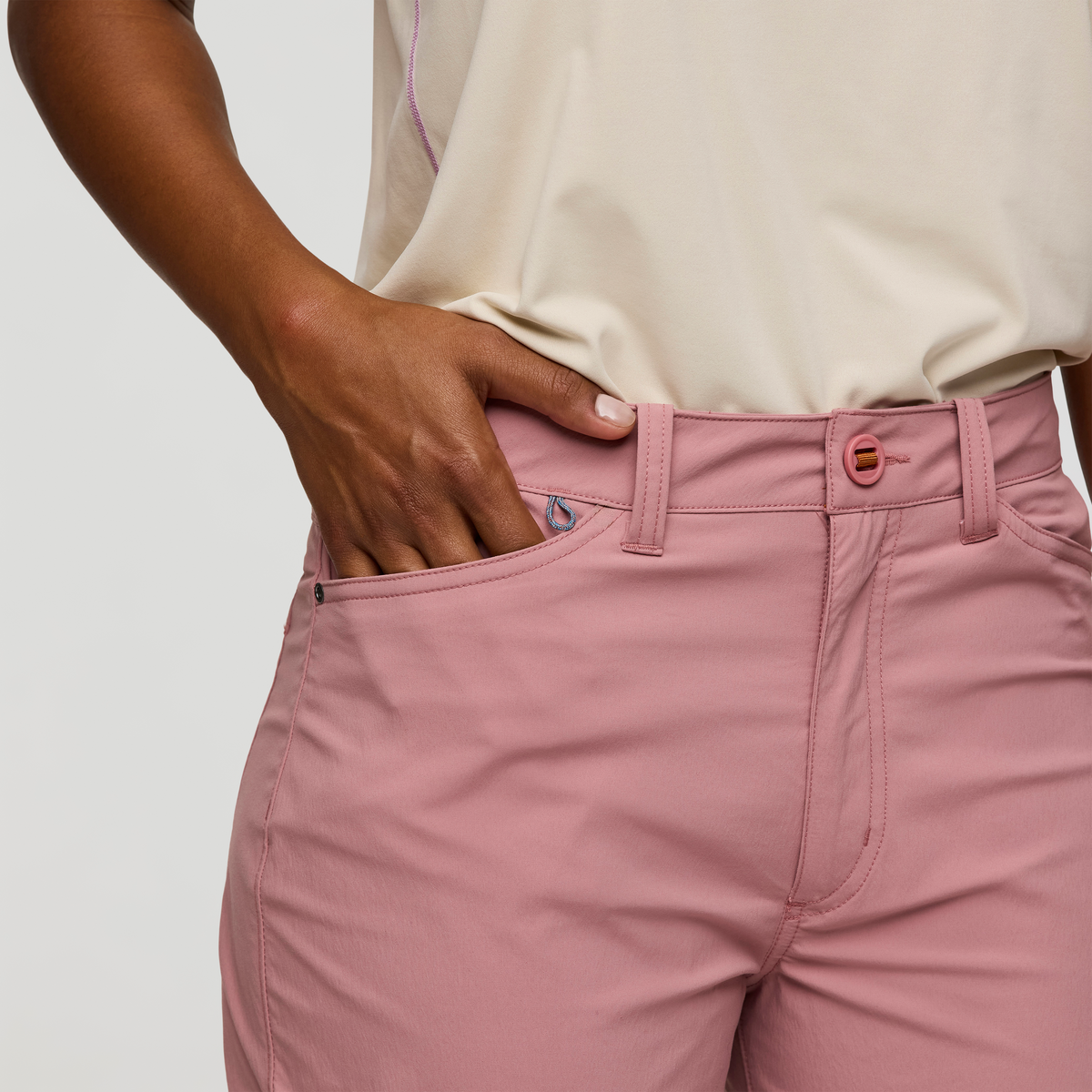 Coraje Tech Pant Women's | Versatile Outdoor Bottoms