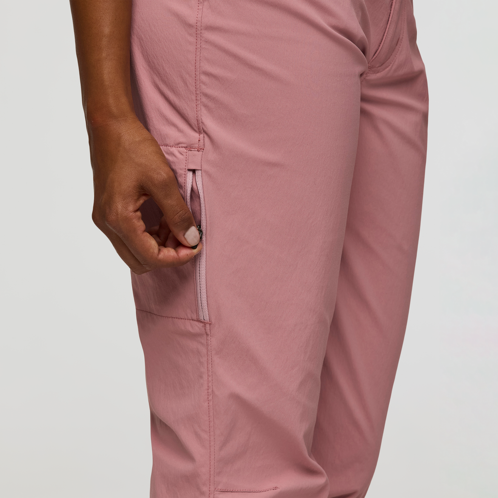 Coraje Tech Pant Women's | Versatile Outdoor Bottoms