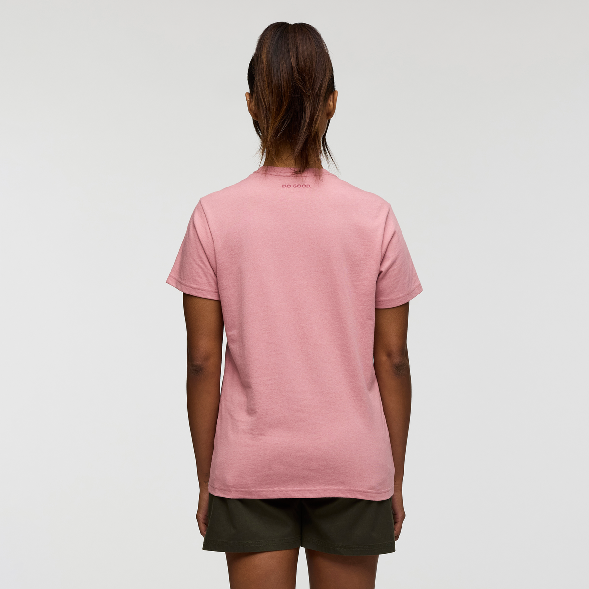 Cotopaxi Llama T-Shirt Women's | Comfortable Outdoor Top