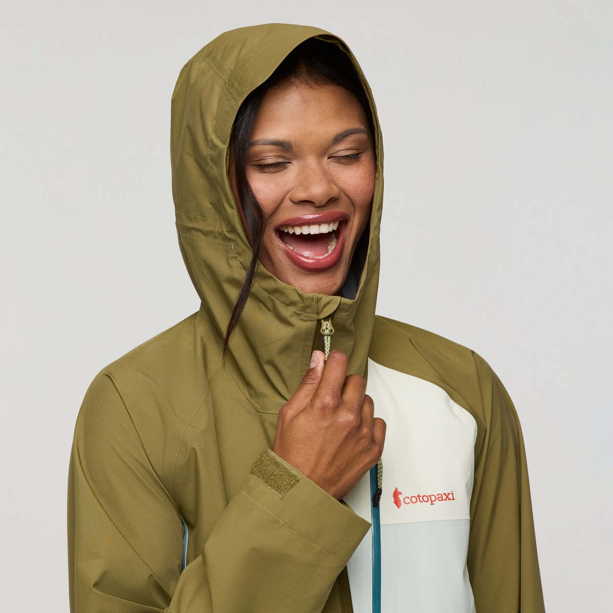 Impermeo 3L Hooded Shell Jacket Women's | Versatile Outdoor Layer