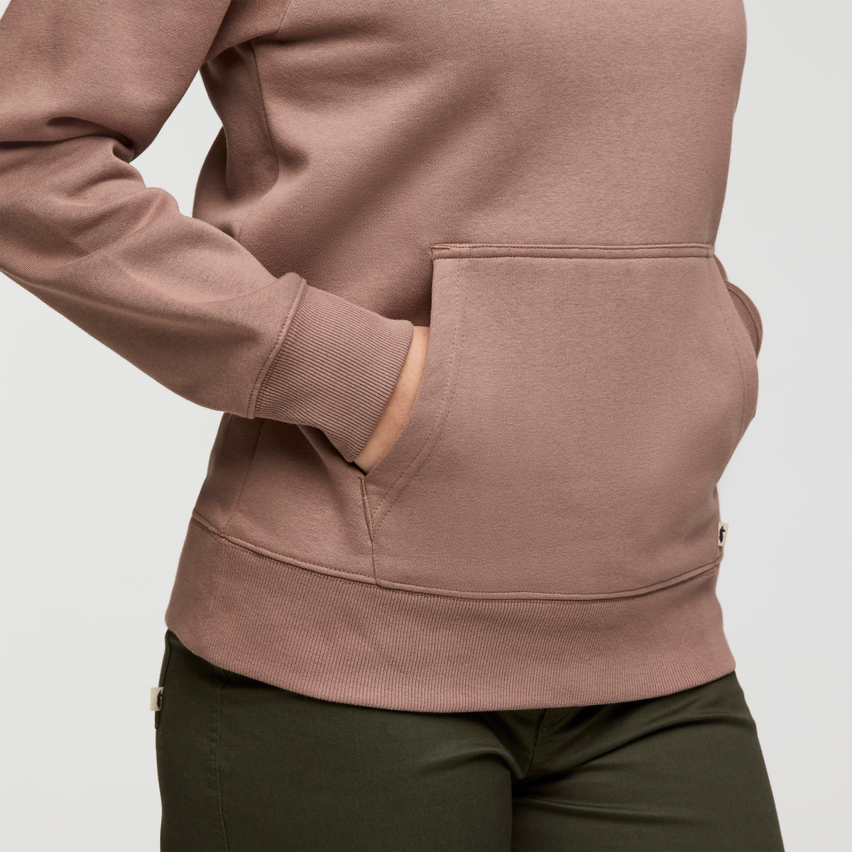 Llama Patch Pullover Hoodie Women's | Cozy Outdoor Layer