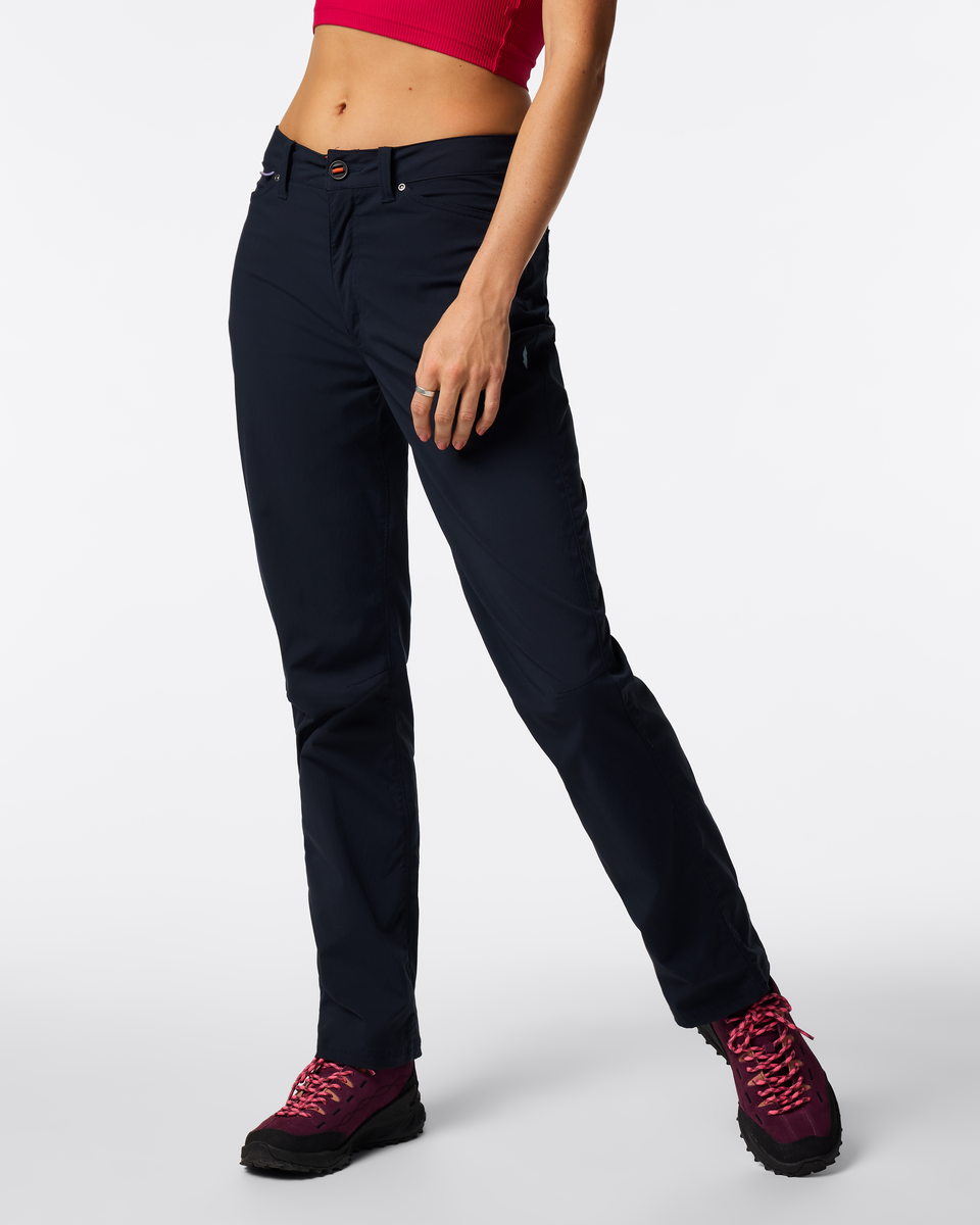 Coraje Tech Pant Women's | Versatile Outdoor Bottoms