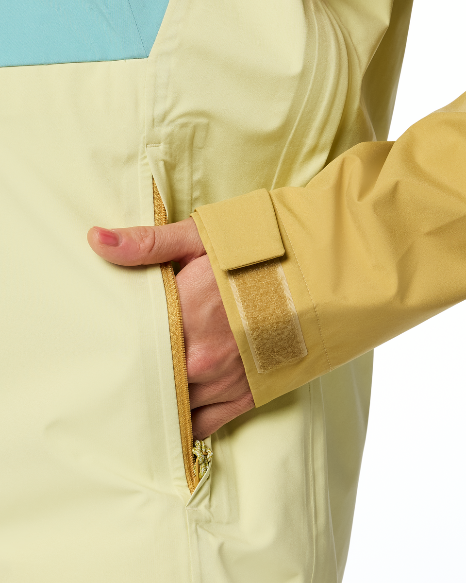Impermeo 3L Hooded Shell Jacket Women's | Versatile Outdoor Layer