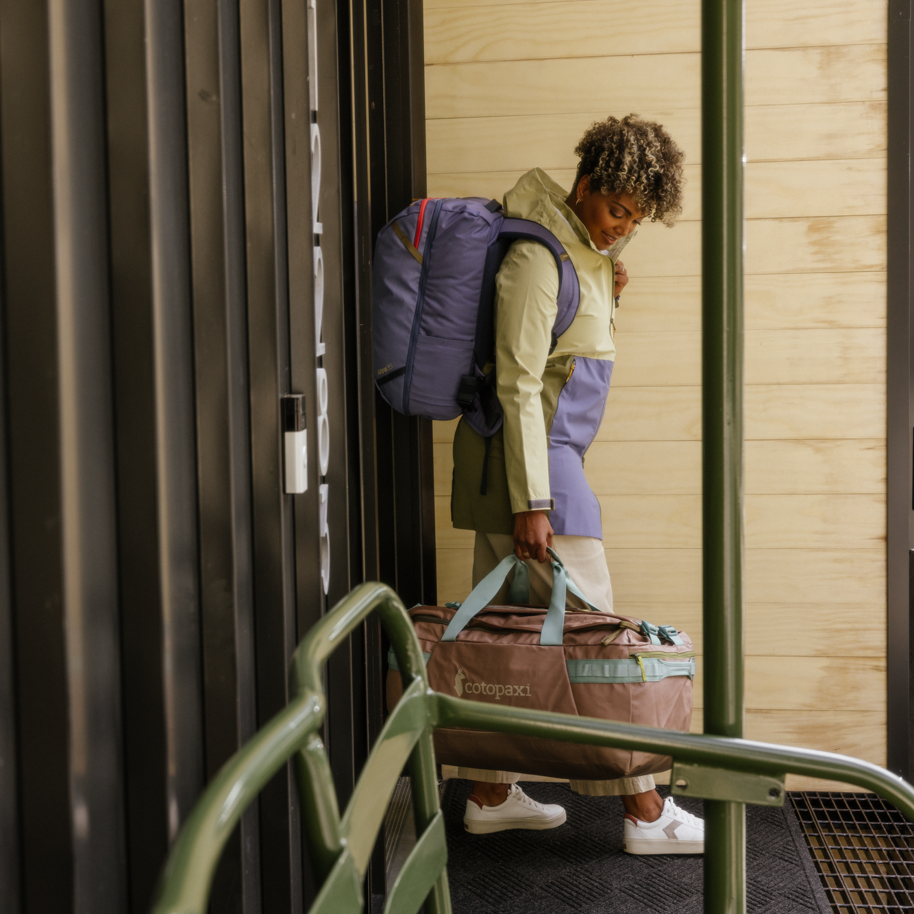 Cielo Rain Trench Women's | Adventure-Ready Comfort