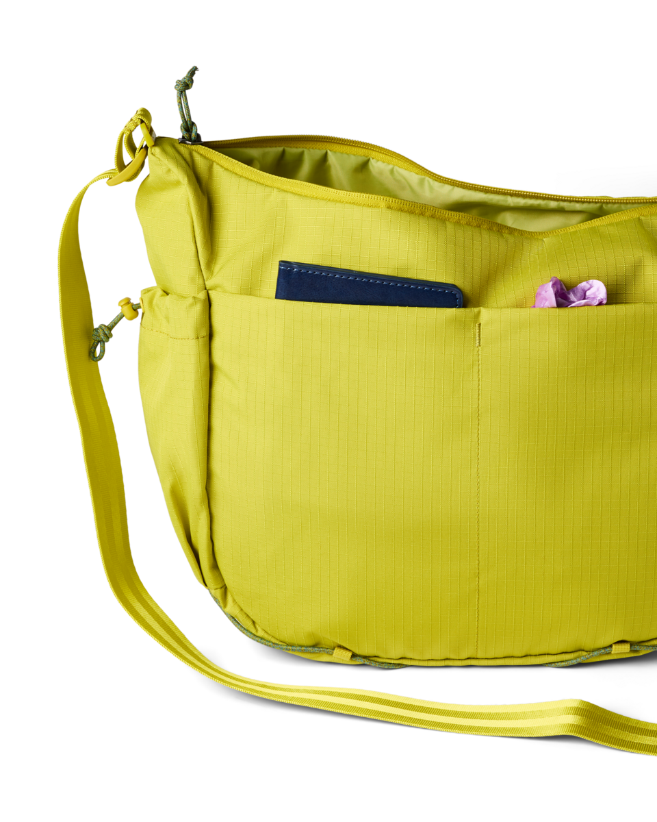 Viaje 12L Shoulder Bag | Versatile Everyday Carry