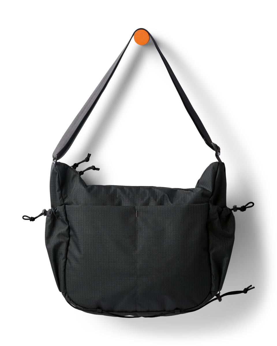 Viaje 12L Shoulder Bag | Versatile Everyday Carry