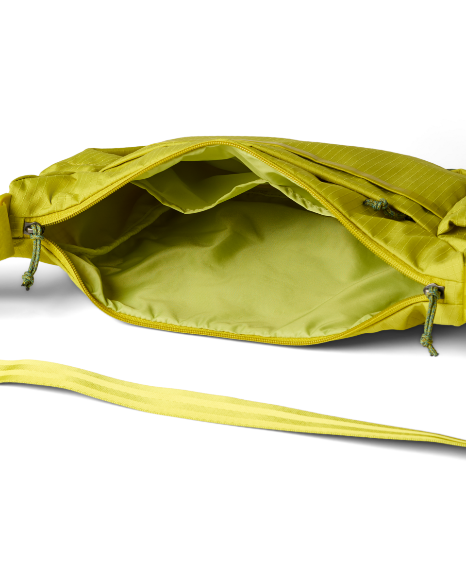 Viaje 9L Shoulder Bag | Versatile Everyday Carry