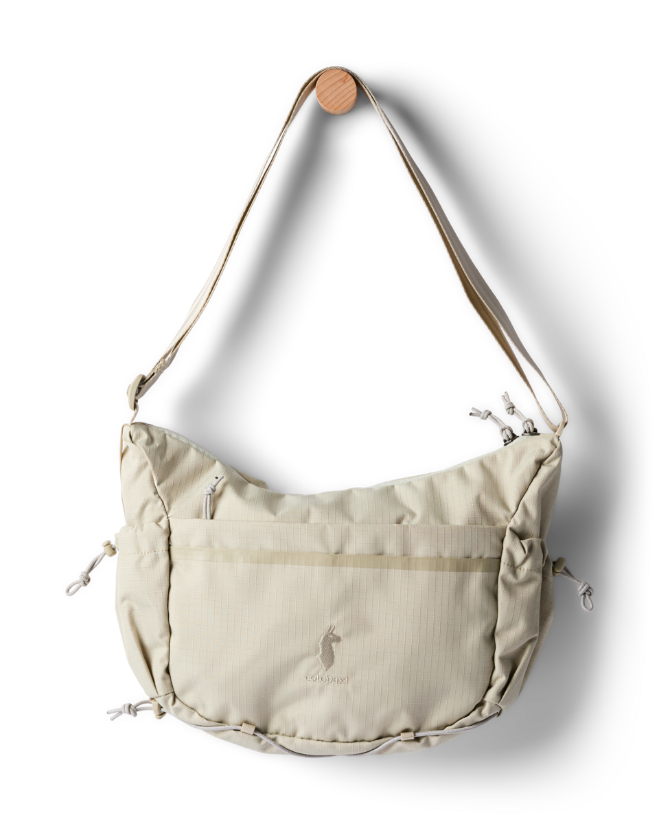 Viaje 9L Shoulder Bag | Versatile Everyday Carry