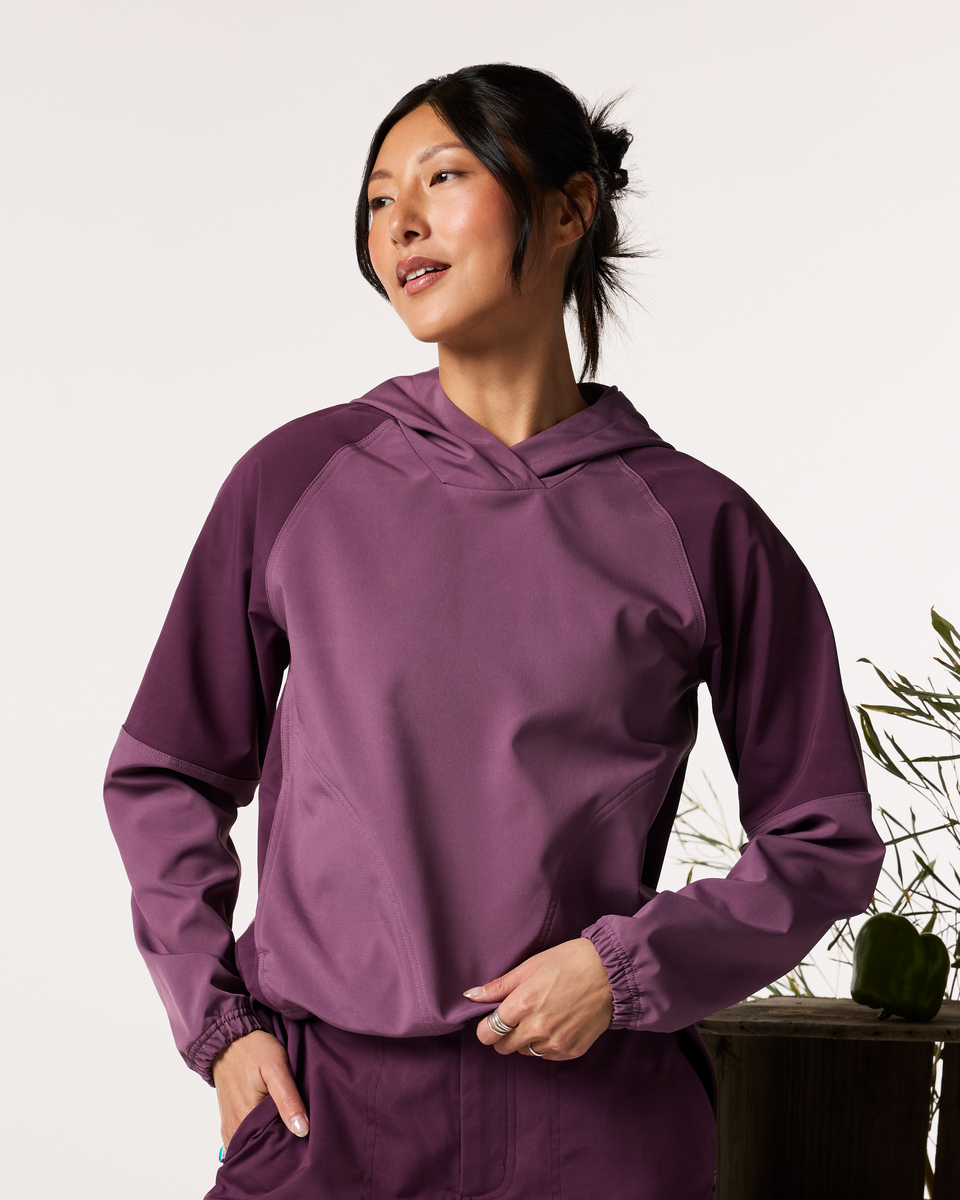Adelante Hoodie Women's | Comfortable Everyday Layer