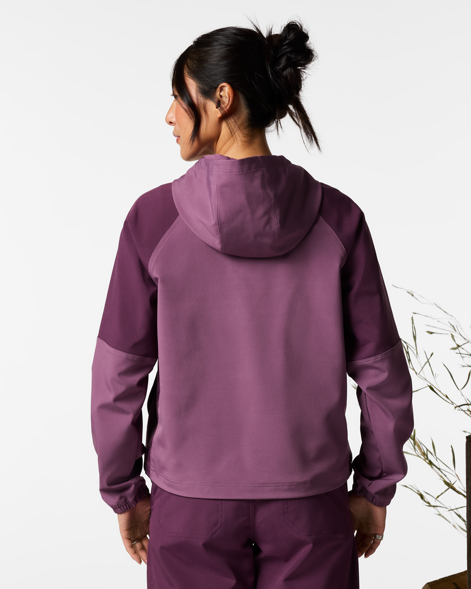 Adelante Hoodie Women's | Comfortable Everyday Layer