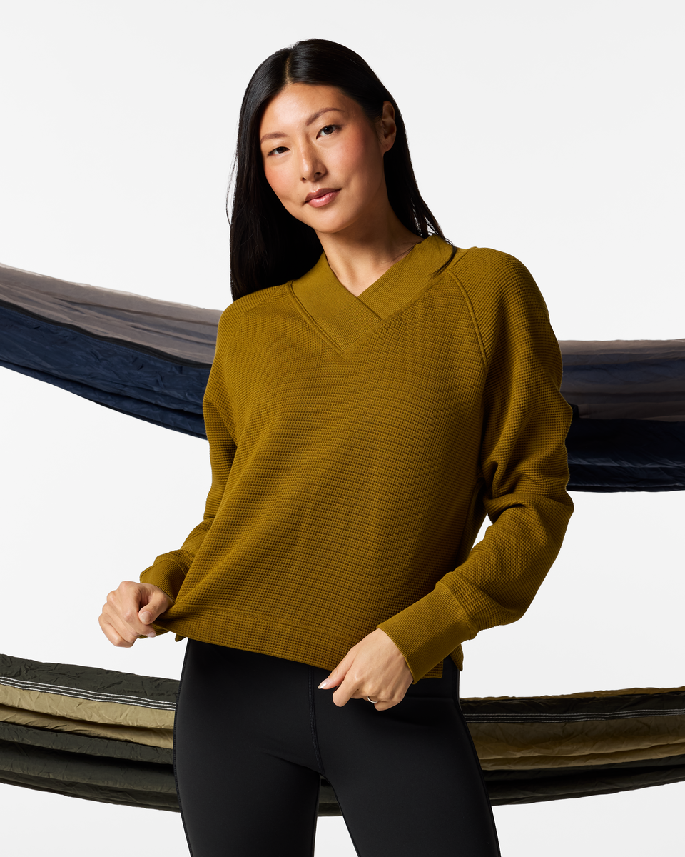 Atajo Long-Sleeve Waffle V-Neck Women's | Adventure-Ready Comfort