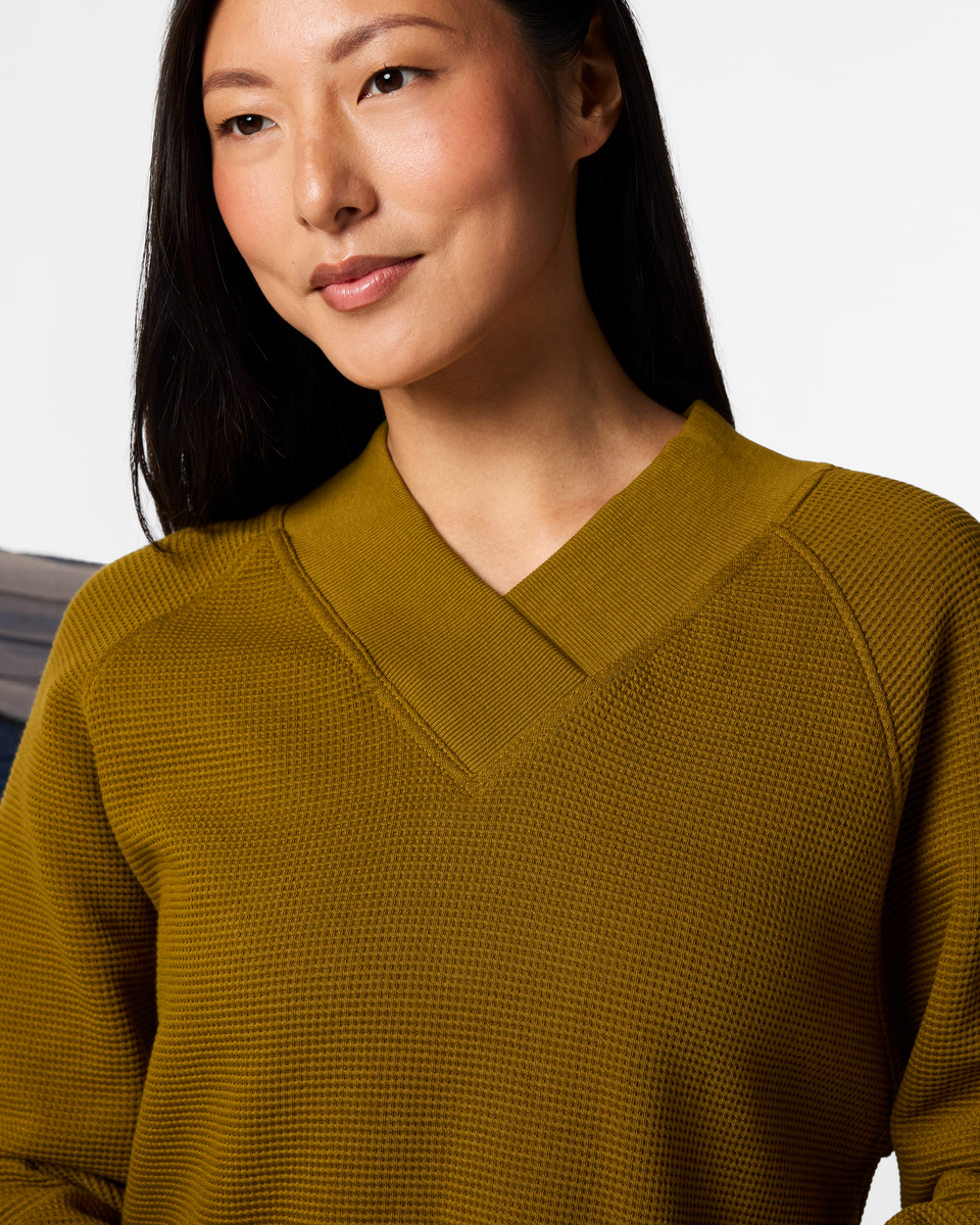 Atajo Long-Sleeve Waffle V-Neck Women's | Adventure-Ready Comfort