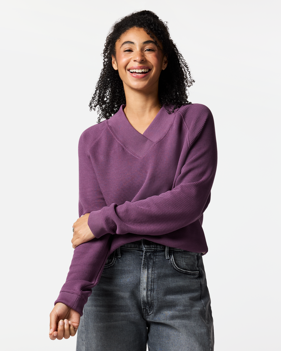 Atajo Long-Sleeve Waffle V-Neck Women's | Adventure-Ready Comfort