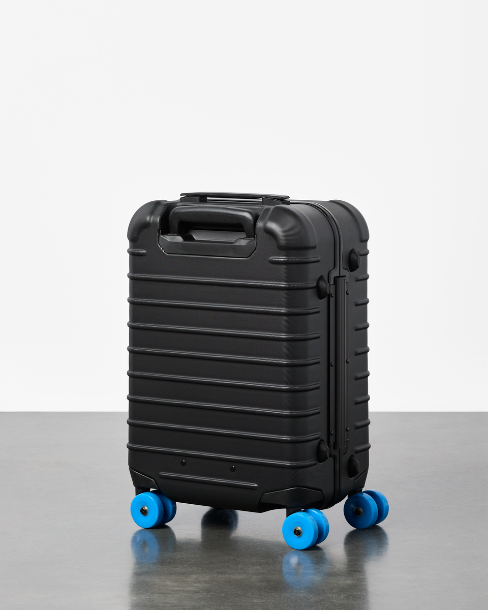 Coraza Suitcase Carry On | Versatile Everyday Carry