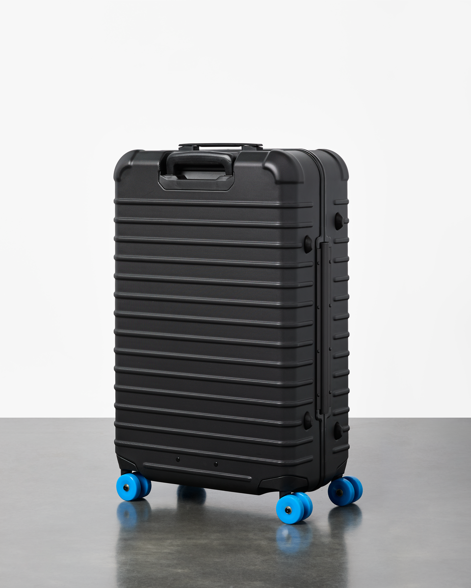Coraza Suitcase Medium Checked | Versatile Everyday Carry